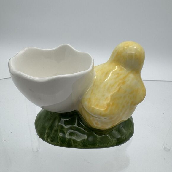 Bordallo Pinheiro For Sur La Table Egg Cup Cracked Eggshell with Chick Portugal - Picture 3 of 8